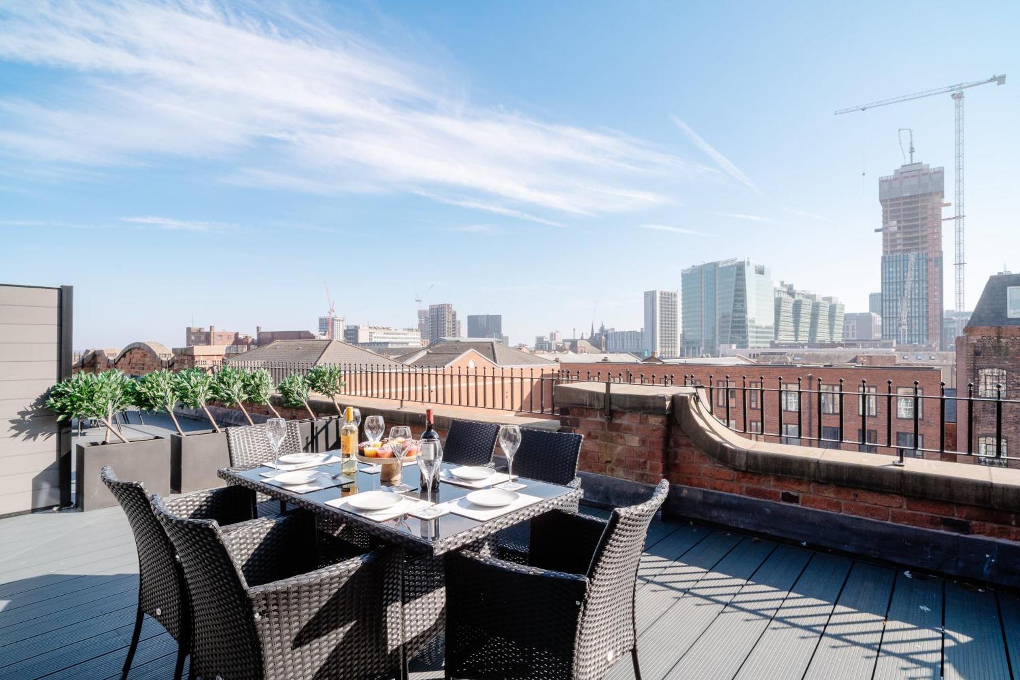 Apartment Penthouse Gem Parking Family Contractors Wifi *