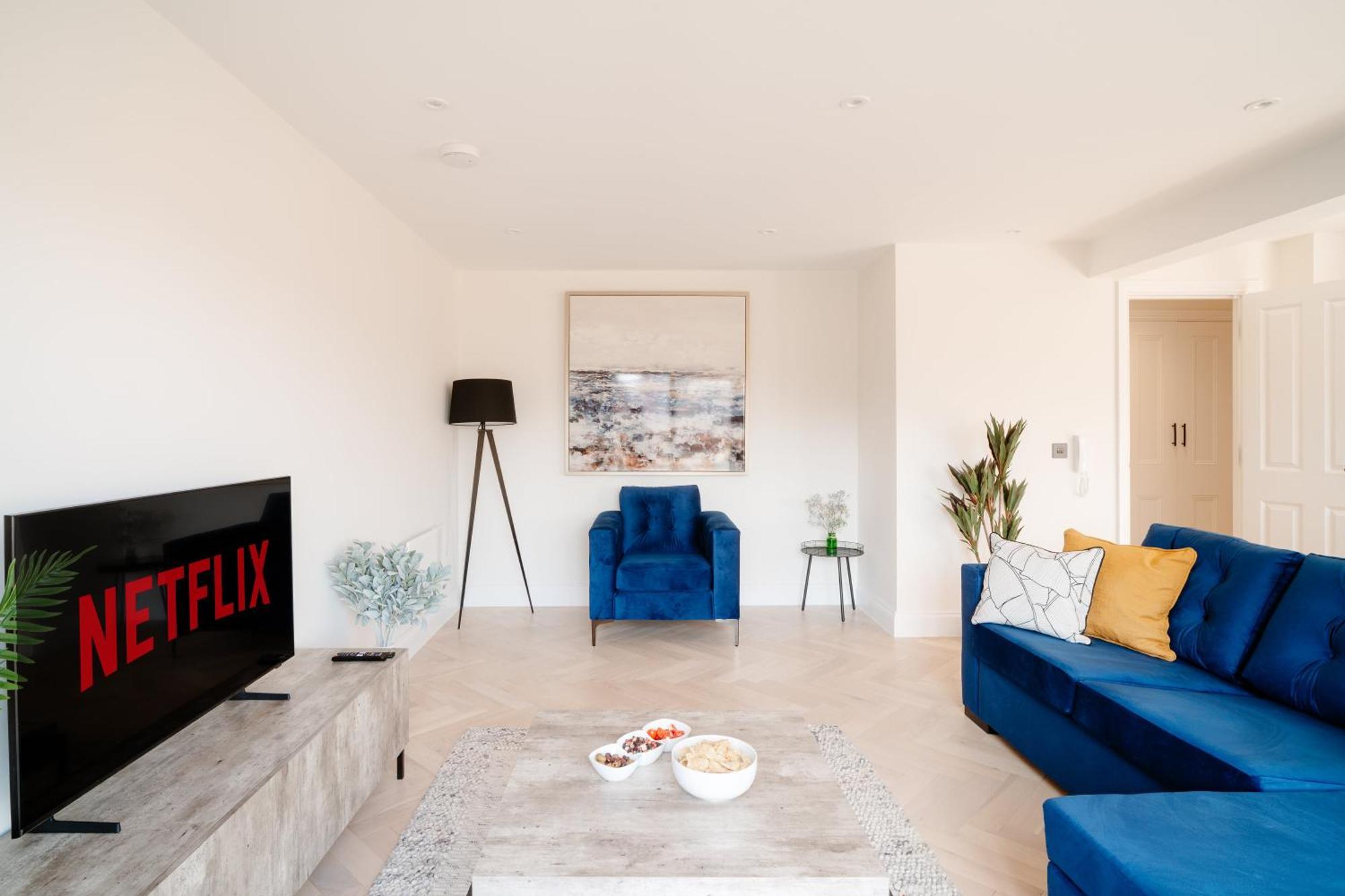 Apartment Penthouse Gem Parking Family Contractors Wifi *